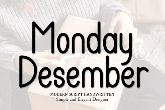 Monday Desember: A Fresh Take on Handwritten Typography